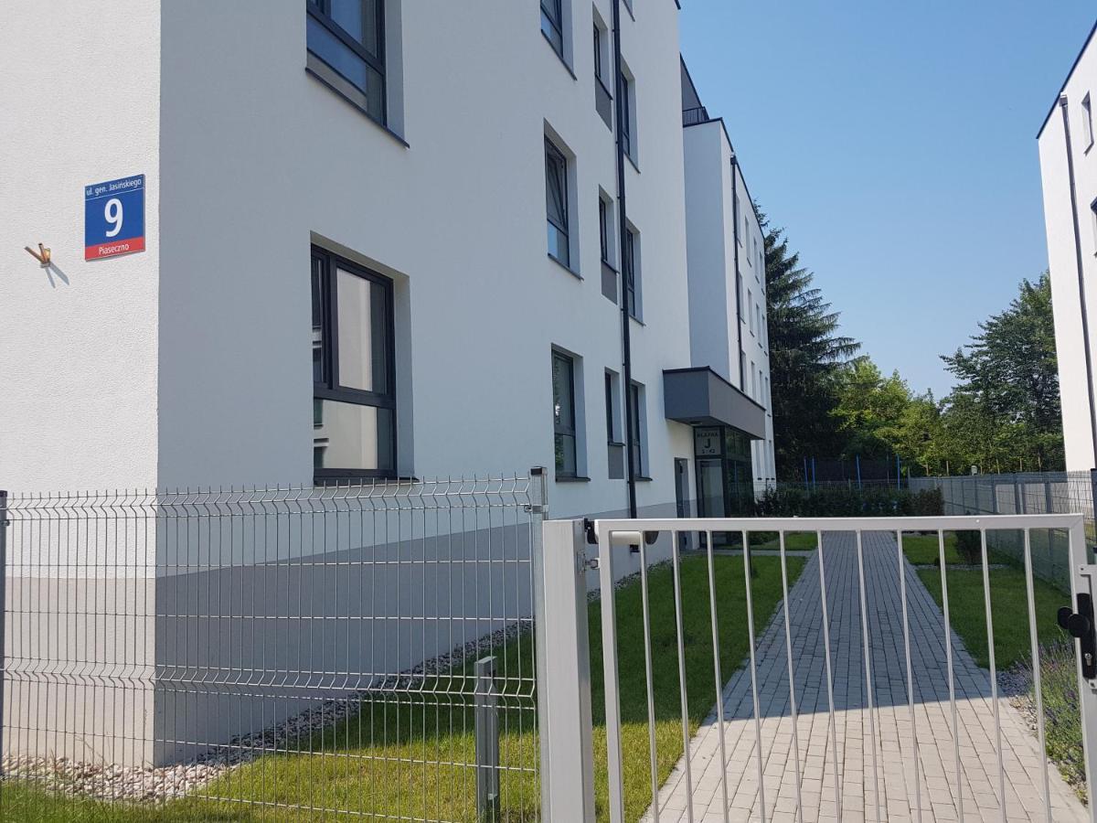 Apartament Jasinskiego Z Ogrodem Piaseczno  Dış mekan fotoğraf